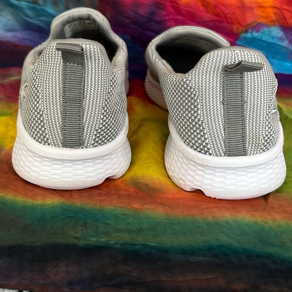 Ezywear Euro 39 US 8.5 Mesh Pull-on Lightweight Cushioned footbed Walking Work - Picture 5 of 9